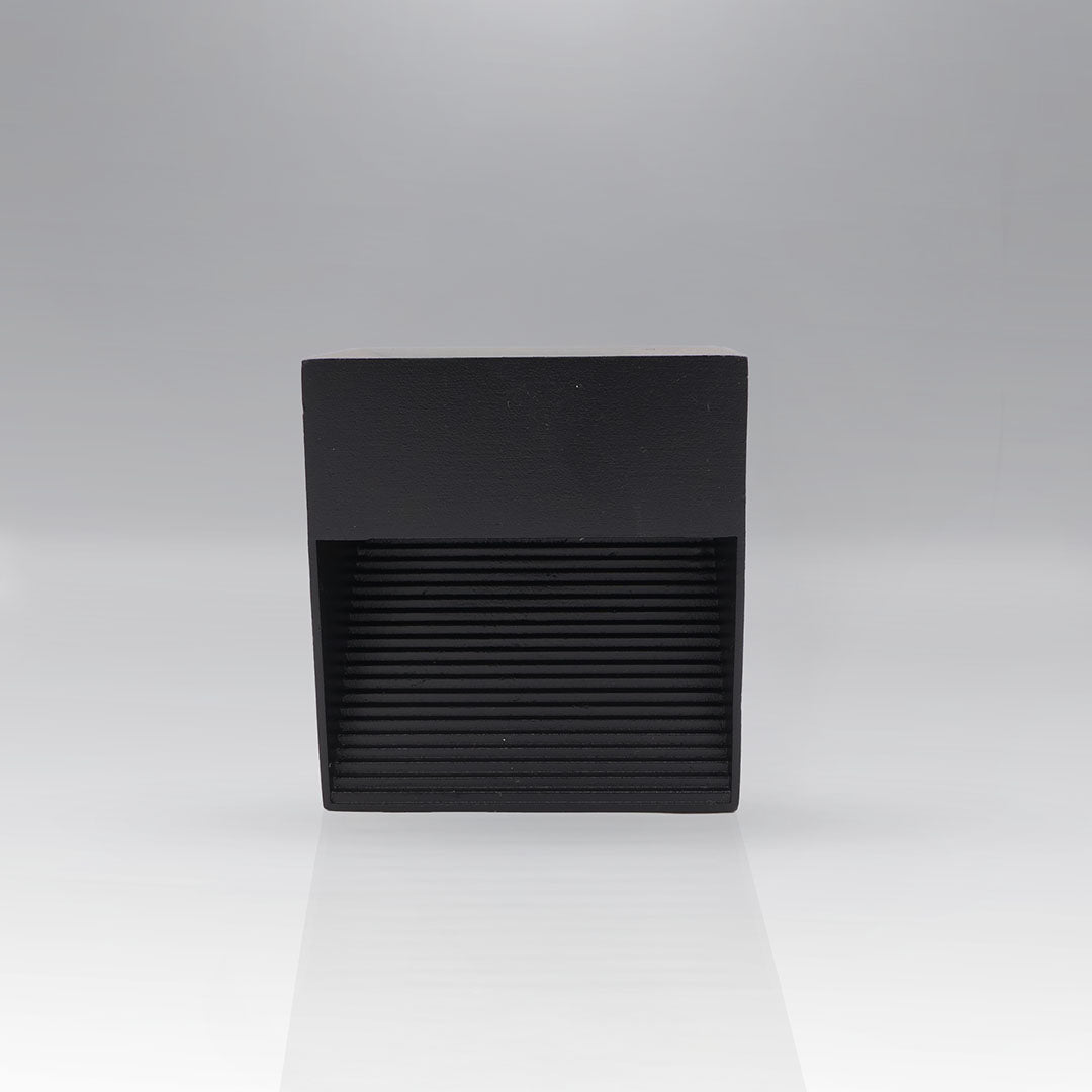 ADE-402 LUMINARIA LED CORTESÍA CUADRADA 3W IP65 BLANCO CALIDO - LumyventJC