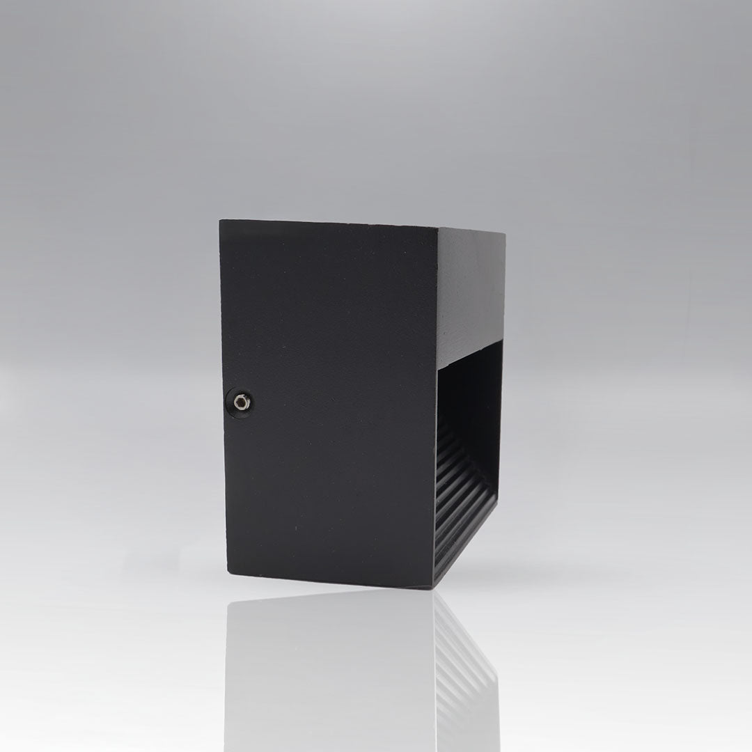 ADE-402 LUMINARIA LED CORTESÍA CUADRADA 3W IP65 BLANCO CALIDO - LumyventJC