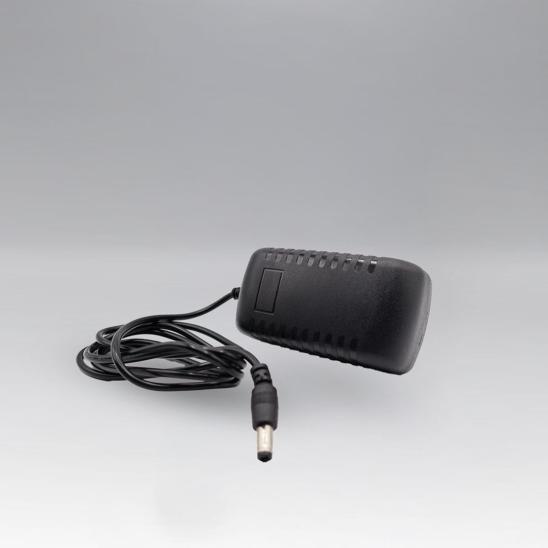 WEL-001 ELIMINADOR DE VOLTAJE CD 12V A 2AMP INTERIOR