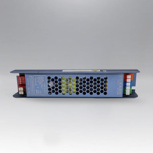 FUENTE DE PODER CD 12V A 5A ALUMINIO INTERIOR