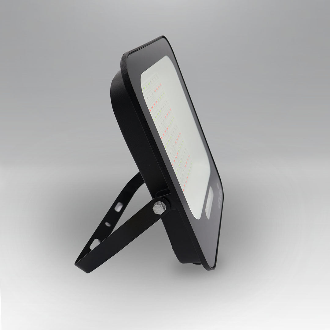 WRE-015 REFLECTOR LED SMD RGB 100W CON CONTROL REMOTO - LumyventJC